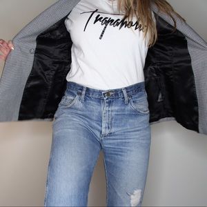 The Trapaholic graphic t-shirt